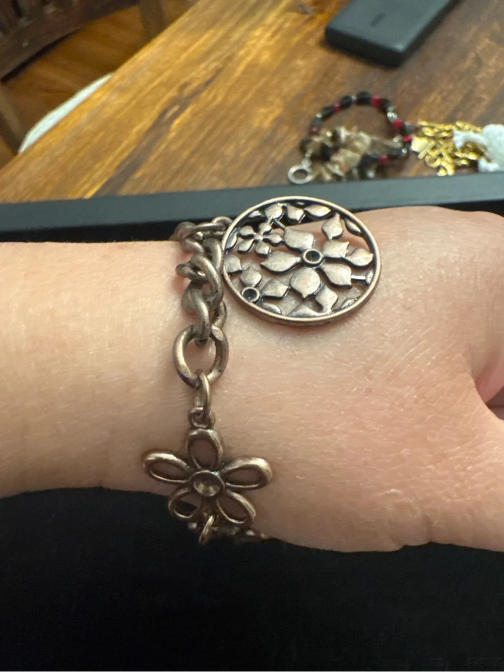 Vintage-Inspired Floral Charm Bracelet - Bronze Tone
